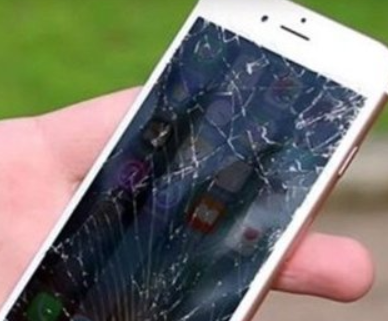 金水区8p换屏维修店分享8plus屏幕碎了以及8p换屏幕多少钱